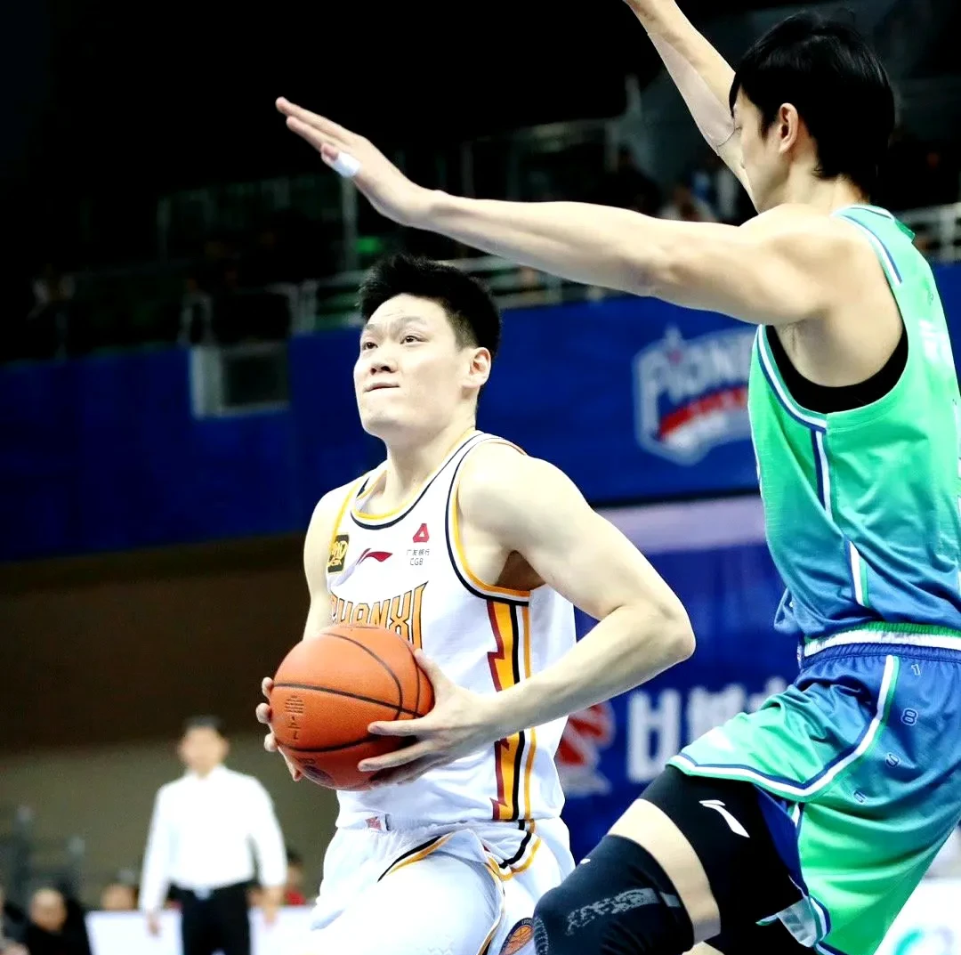 关于常规赛场均177分54篮板，张宁22-23赛季集锦的信息
