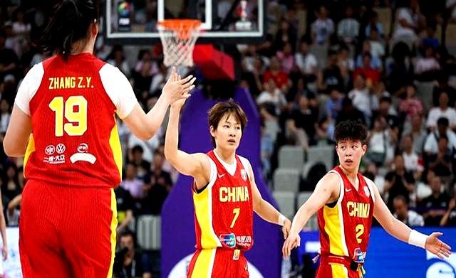亚洲杯-女篮34分狂胜新西兰三连胜晋级4强的简单介绍