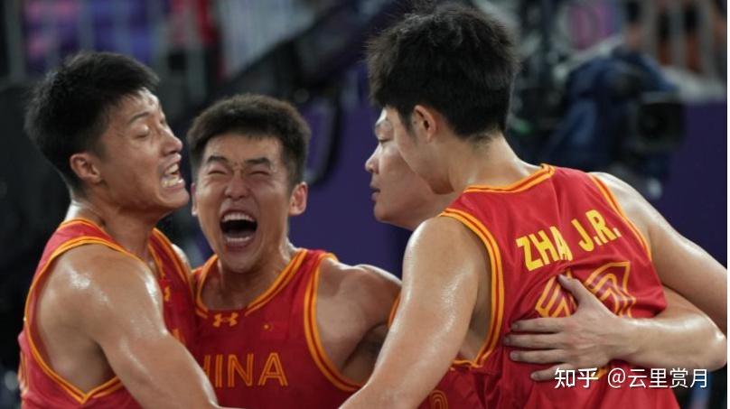 给力！中国三人男篮力克世界第1张宁独揽11分