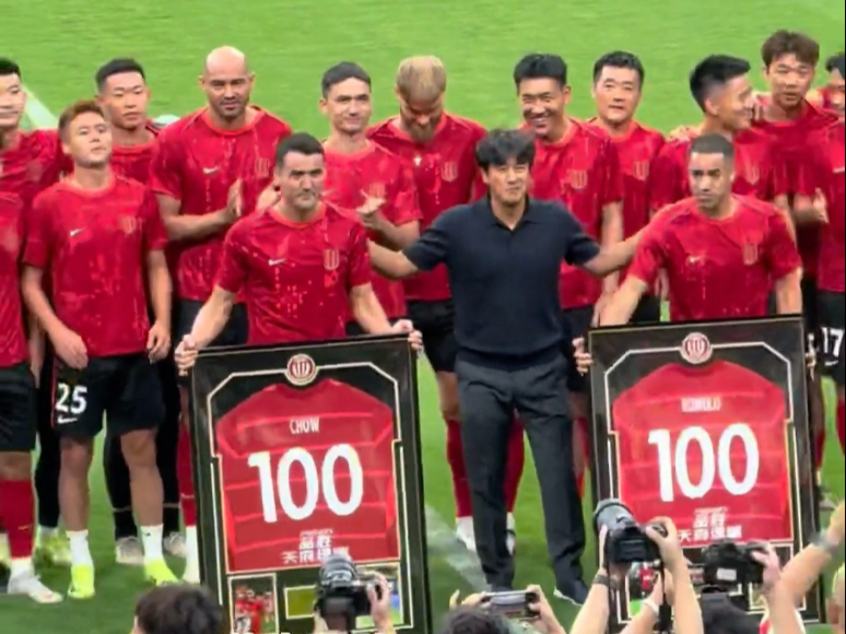 关于一传一射！“二娃”罗慕洛达成成都蓉城百场里程碑的信息